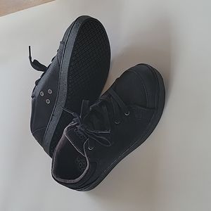 Mozo mazen , shoes for crews, slip resistant